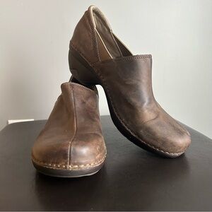 Patagonia ‘Better’ Expresso Brown Leather Slip-on Clogs